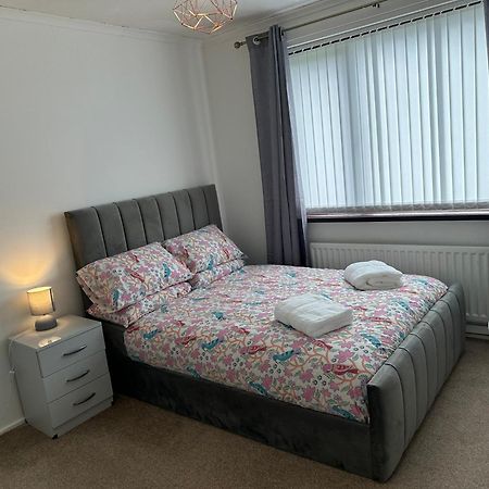 Lovely 3 Bedroom House Close To City Centre Peterlee Extérieur photo